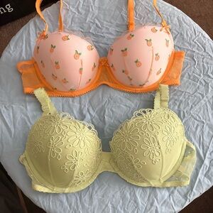 Victoria’s Secret Bra Bundle Peach Embroidered Fruit & Lime Floral Lace Size 34B